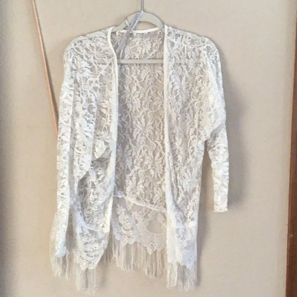 SHEER OPEN LACE WHITE ROBE with fringe detailed hem Never worn, no snags. XS/S